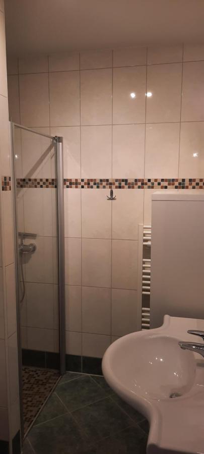 Studio B14 سخلادميخ المظهر الخارجي الصورة